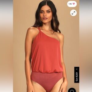 Stylin' Babe Rusty Rose One-Shoulder Cowl Back Bodysuit- Sz sm